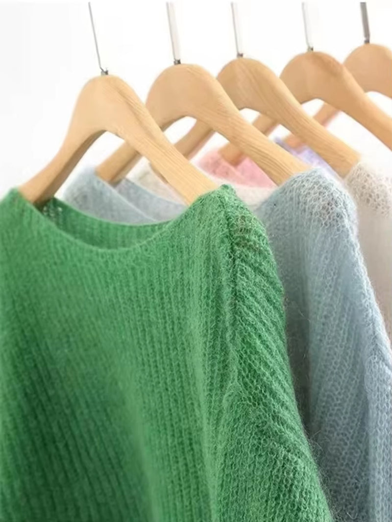 Elegant Lightweight Knit Autumn Pullover Sweater