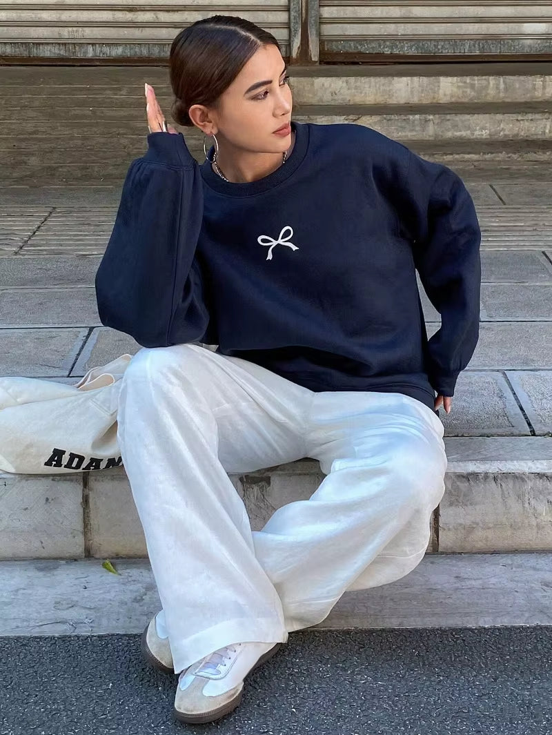 Cozy Bow Oversized Autumn Sweatshirt for Women