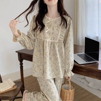 Vintage Floral Cozy Pajama Set for Women – Soft Autumn Lounge Sleepwear